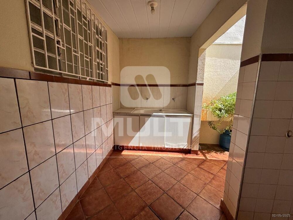 Casa, 4 quartos, 269 m² - Foto 15