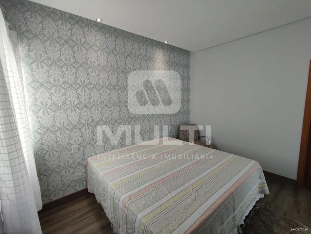 Casa, 4 quartos, 289 m² - Foto 3