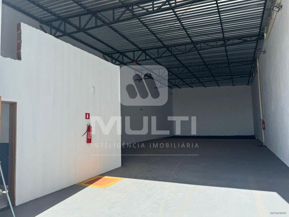 Casa, 1 quarto, 242 m² - Foto 4