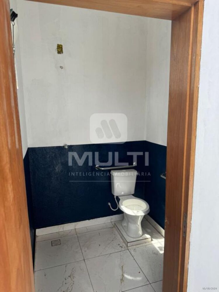 Casa, 1 quarto, 242 m² - Foto 3