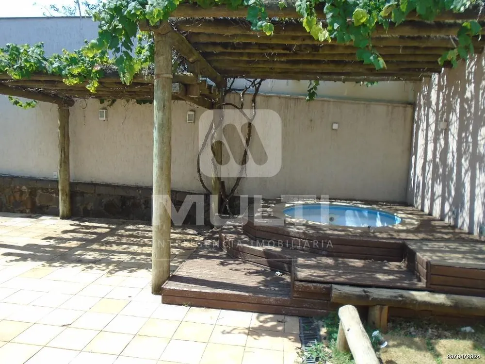 Casa, 3 quartos, 224 m² - Foto 10