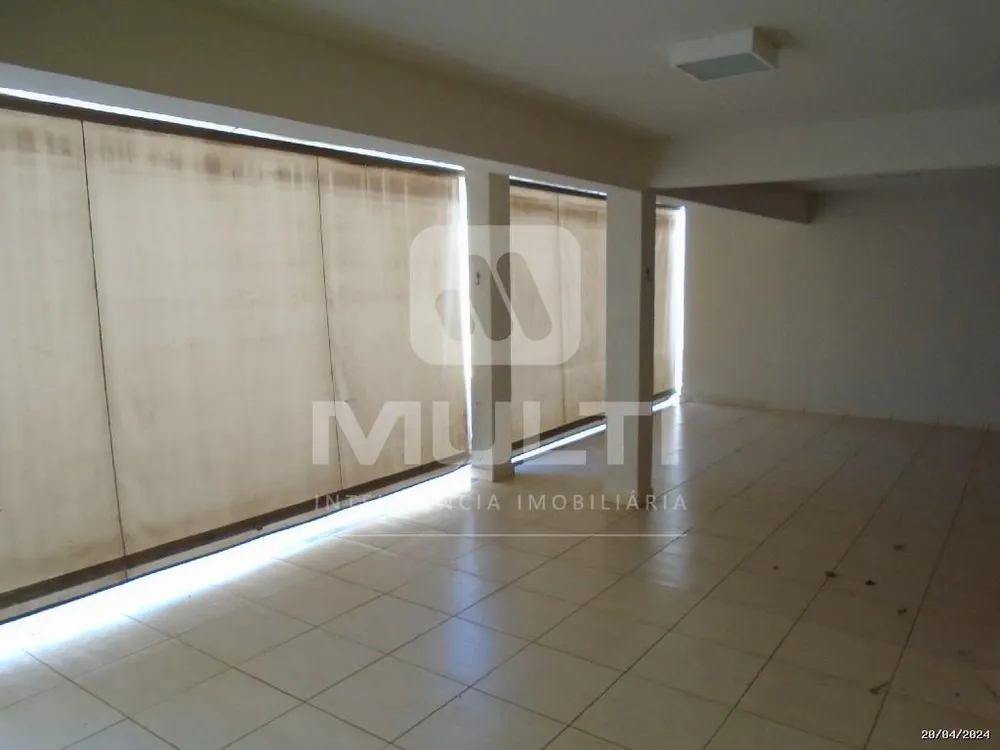 Casa, 3 quartos, 224 m² - Foto 8