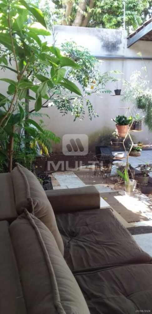 Casa, 3 quartos, 217 m² - Foto 2