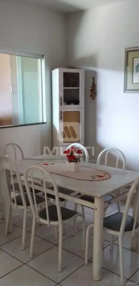 Casa, 3 quartos, 217 m² - Foto 4