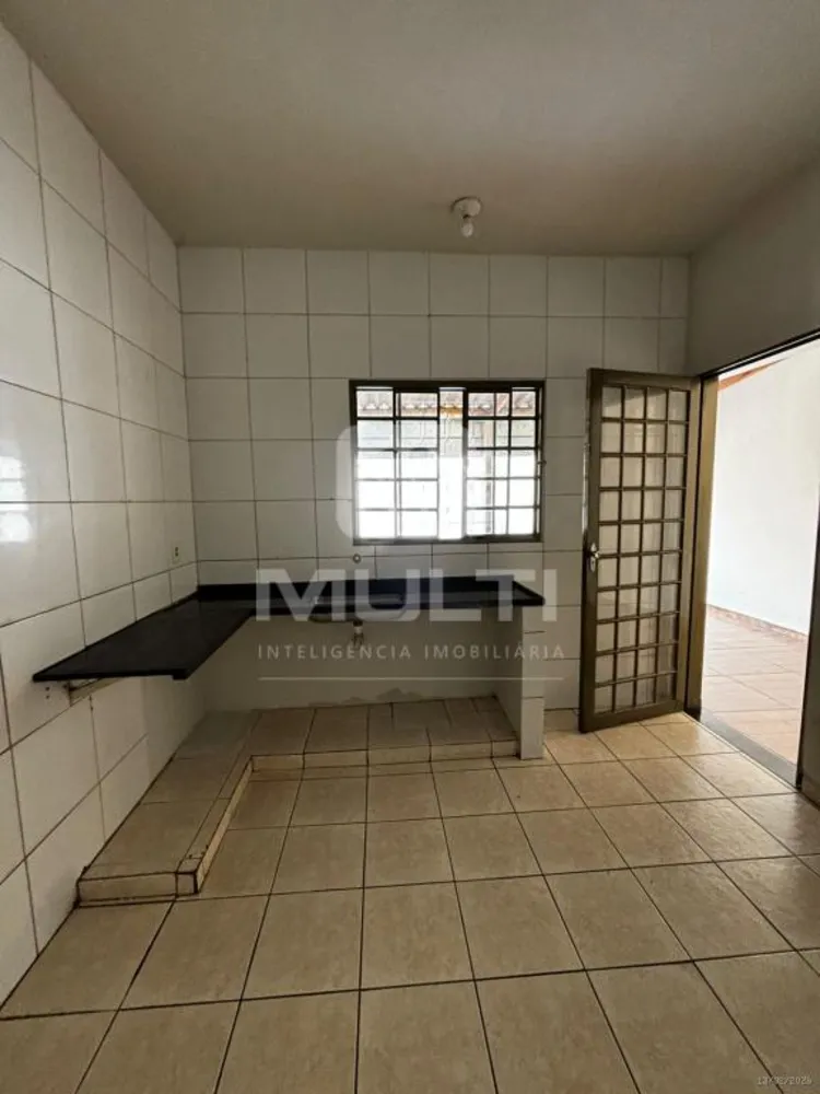 Casa, 2 quartos, 160 m² - Foto 2