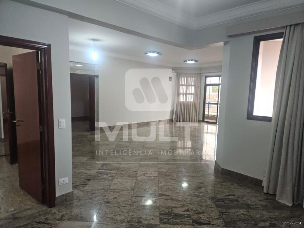 Apartamento à venda com 1 quarto, 338m² - Foto 1