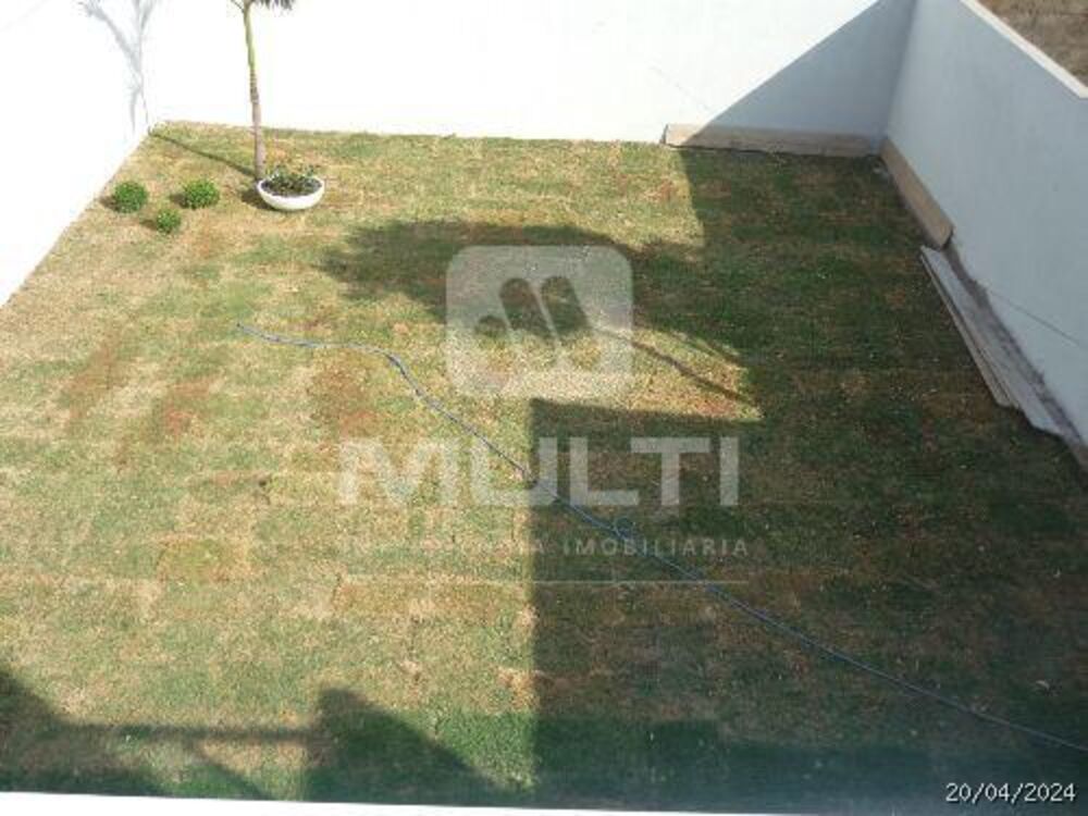 Casa, 4 quartos, 262 m² - Foto 2