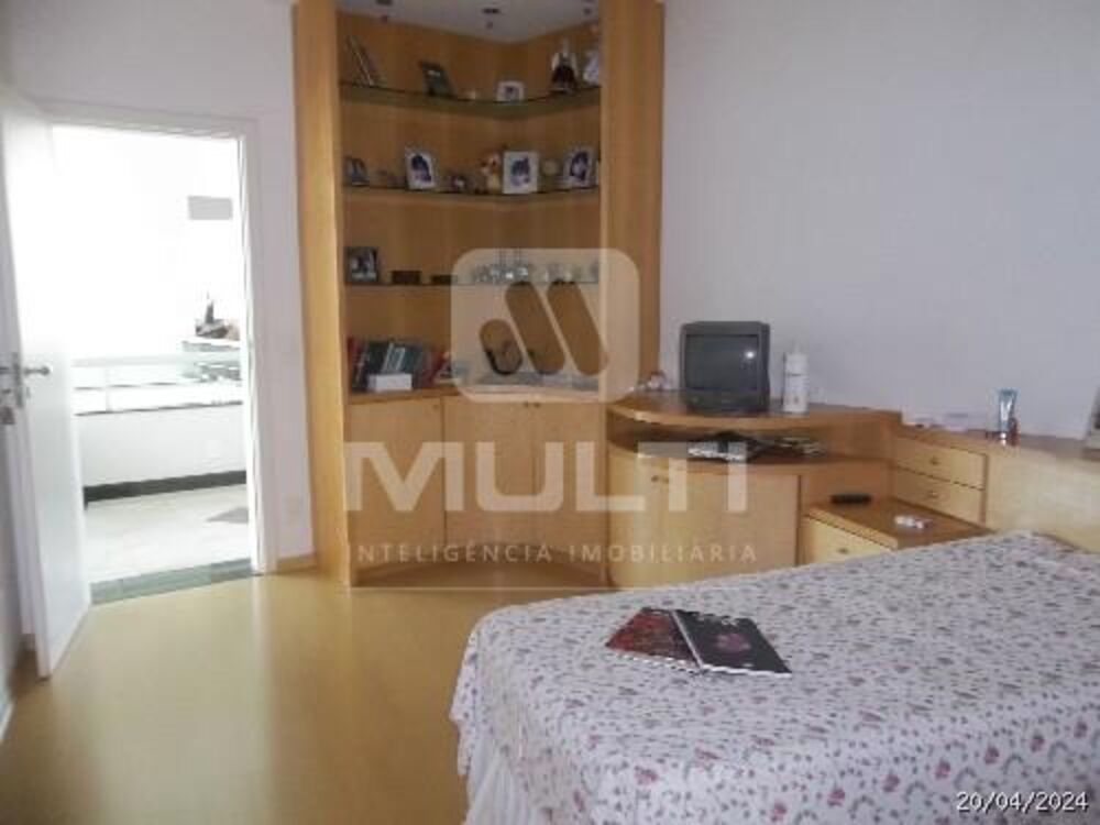Casa, 4 quartos, 570 m² - Foto 3