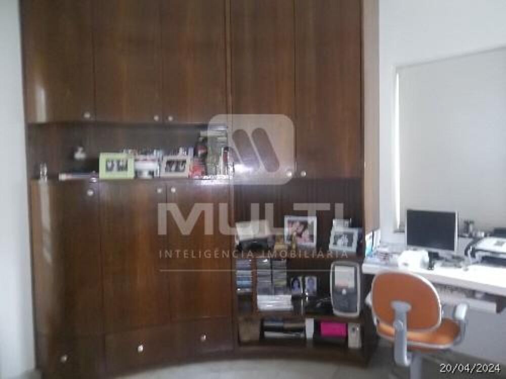 Casa, 4 quartos, 570 m² - Foto 1