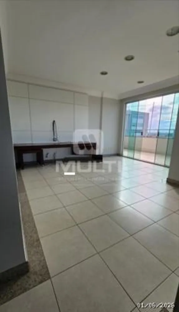 Cobertura, 3 quartos, 209 m² - Foto 1