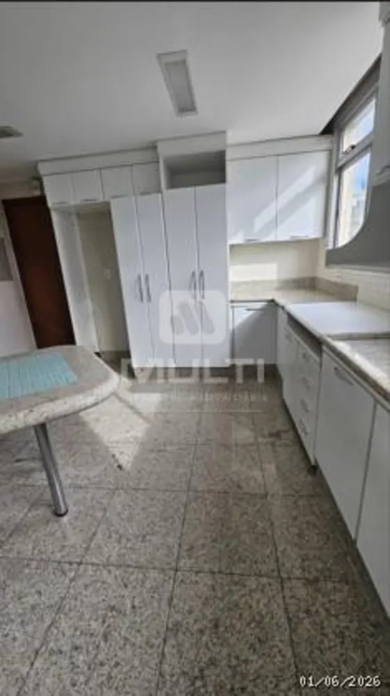 Cobertura, 3 quartos, 209 m² - Foto 7