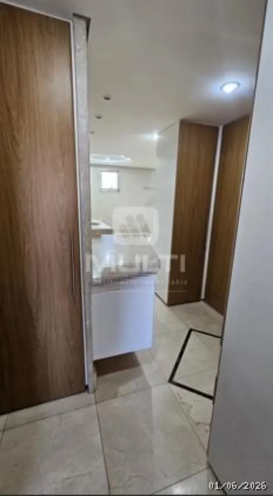 Cobertura, 3 quartos, 209 m² - Foto 6