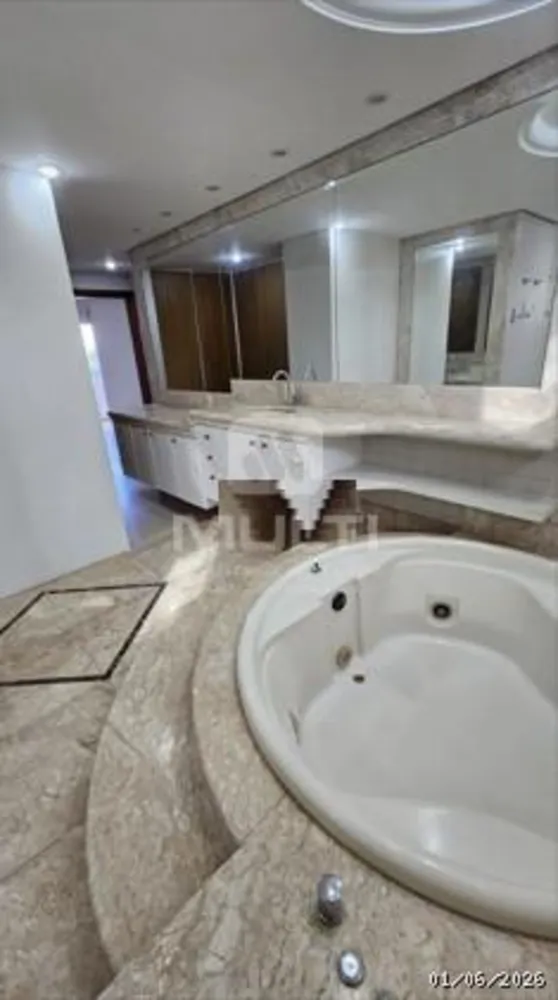 Cobertura, 3 quartos, 209 m² - Foto 9