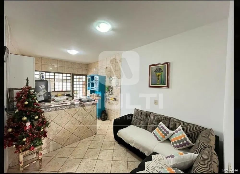 Casa, 4 quartos, 162 m² - Foto 1