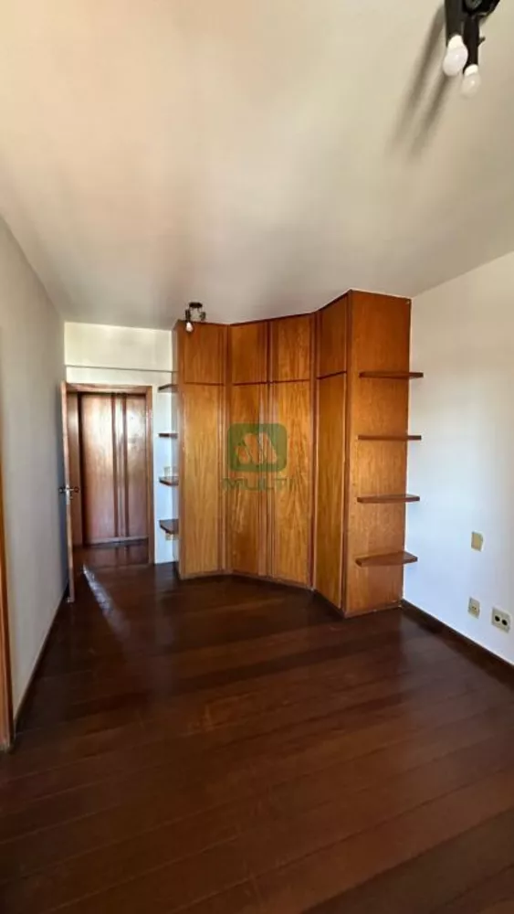 Apartamento à venda com 5 quartos, 264m² - Foto 10