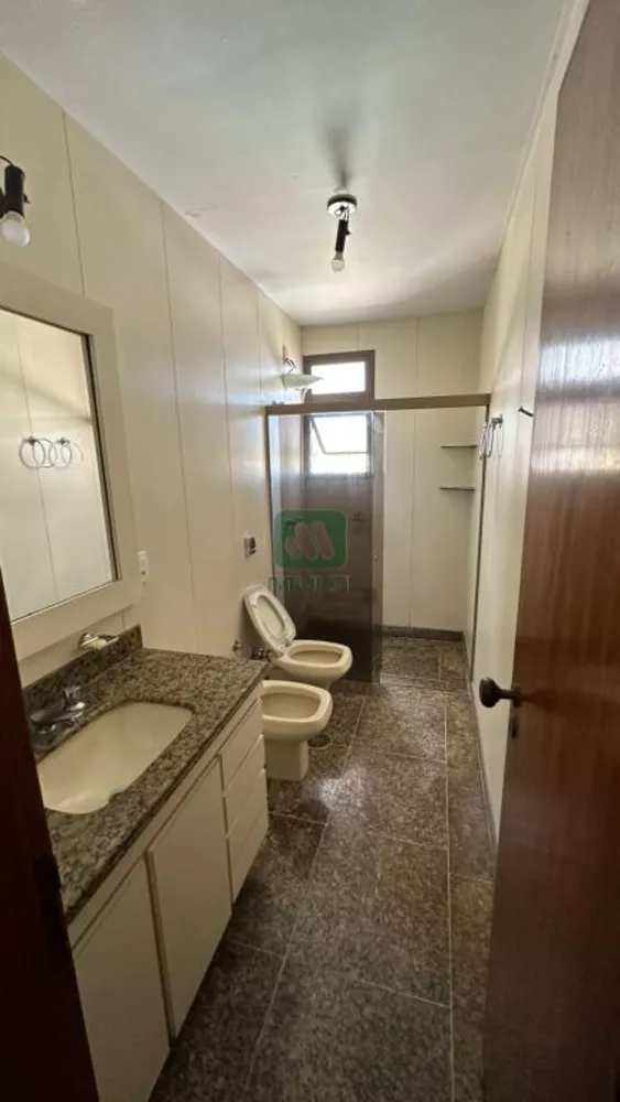 Apartamento à venda com 5 quartos, 264m² - Foto 13