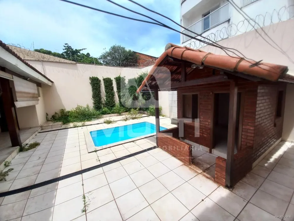 Casa, 3 quartos, 250 m² - Foto 11