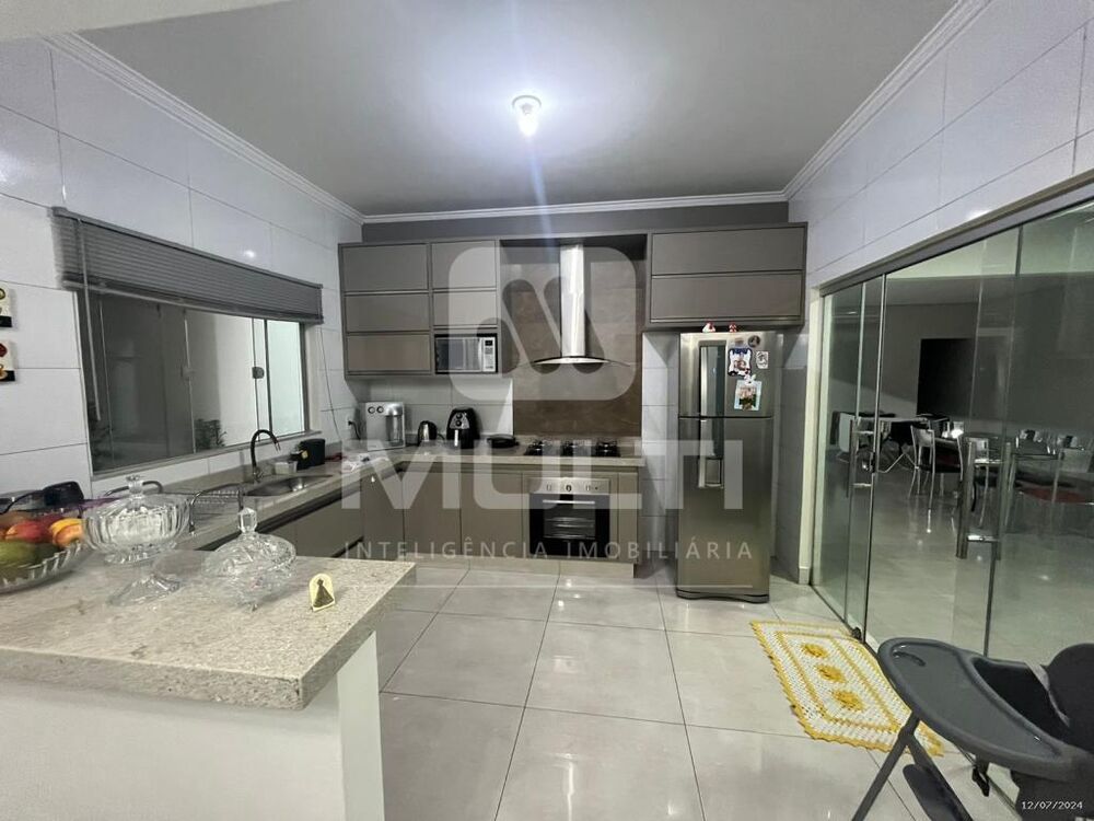 Casa, 3 quartos, 190 m² - Foto 3