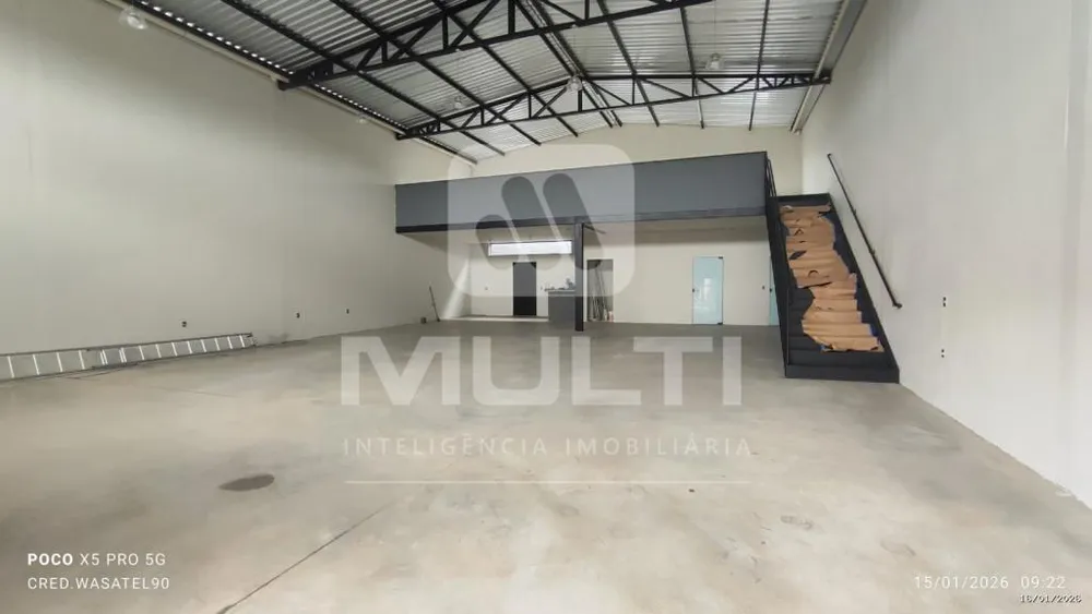 Casa, 1 quarto, 330 m² - Foto 3