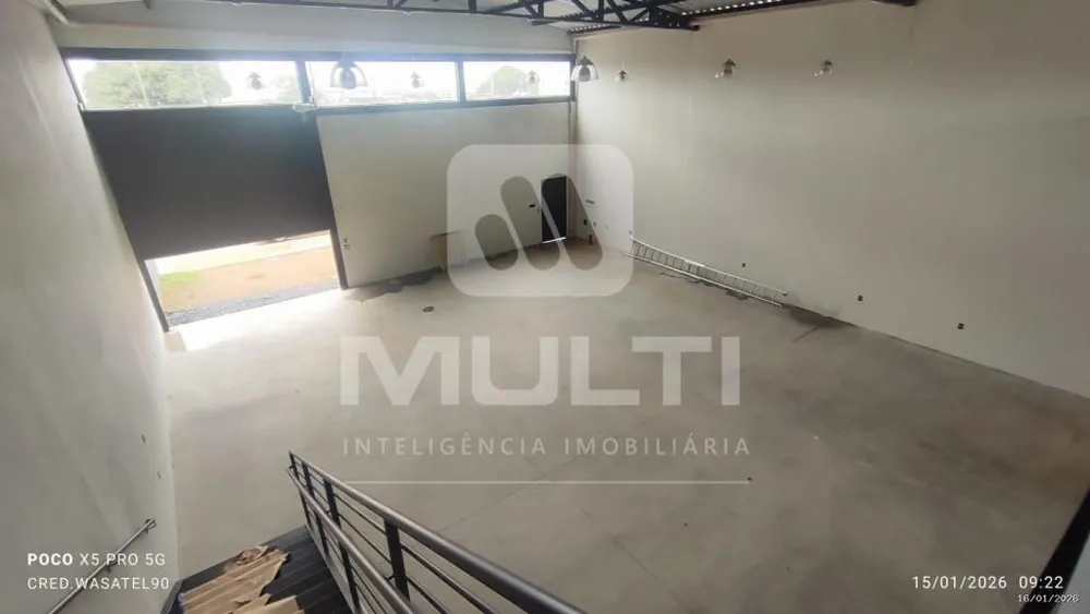 Casa, 1 quarto, 330 m² - Foto 1