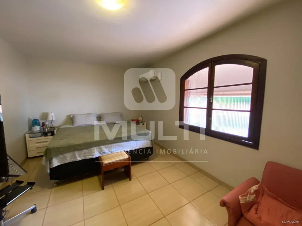 Casa, 3 quartos, 240 m² - Foto 6