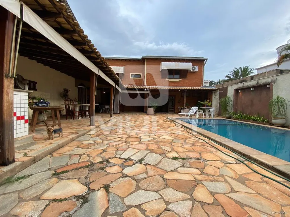 Casa, 3 quartos, 240 m² - Foto 8