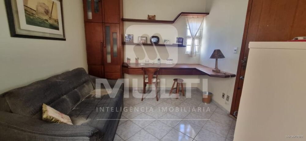 Casa, 5 quartos, 296 m² - Foto 2