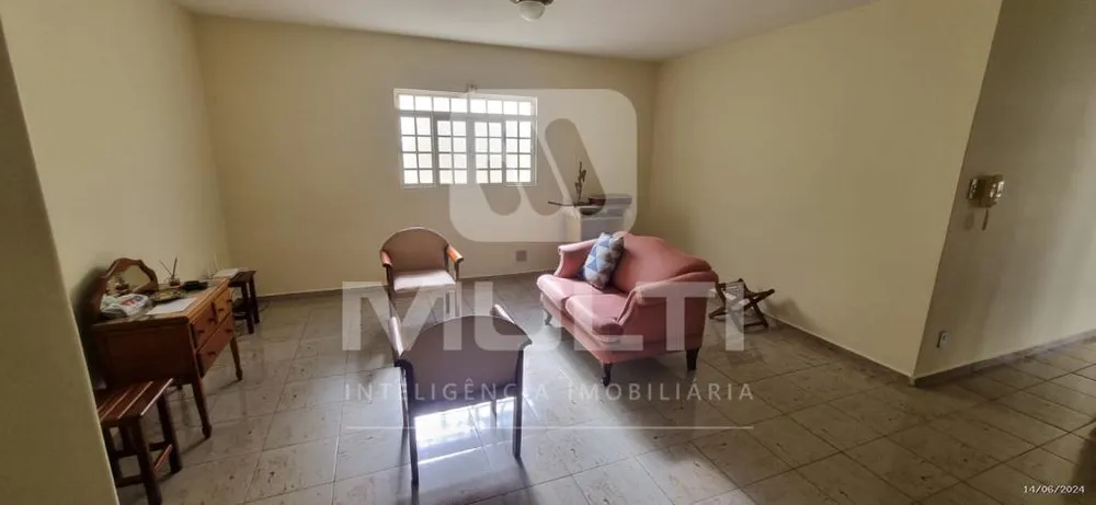 Casa, 5 quartos, 296 m² - Foto 2