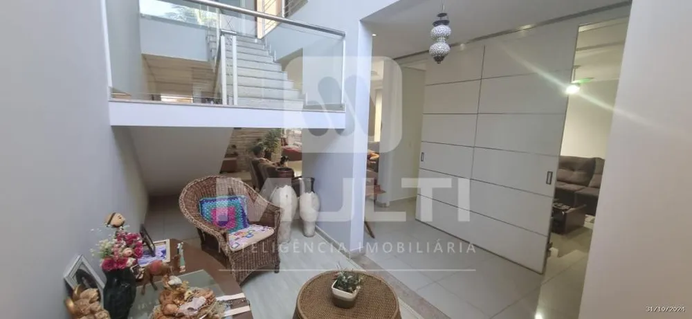 Casa, 4 quartos, 422 m² - Foto 3