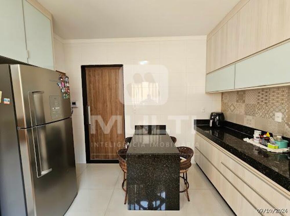 Casa, 3 quartos, 230 m² - Foto 19