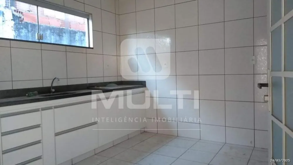 Casa, 5 quartos, 240 m² - Foto 4
