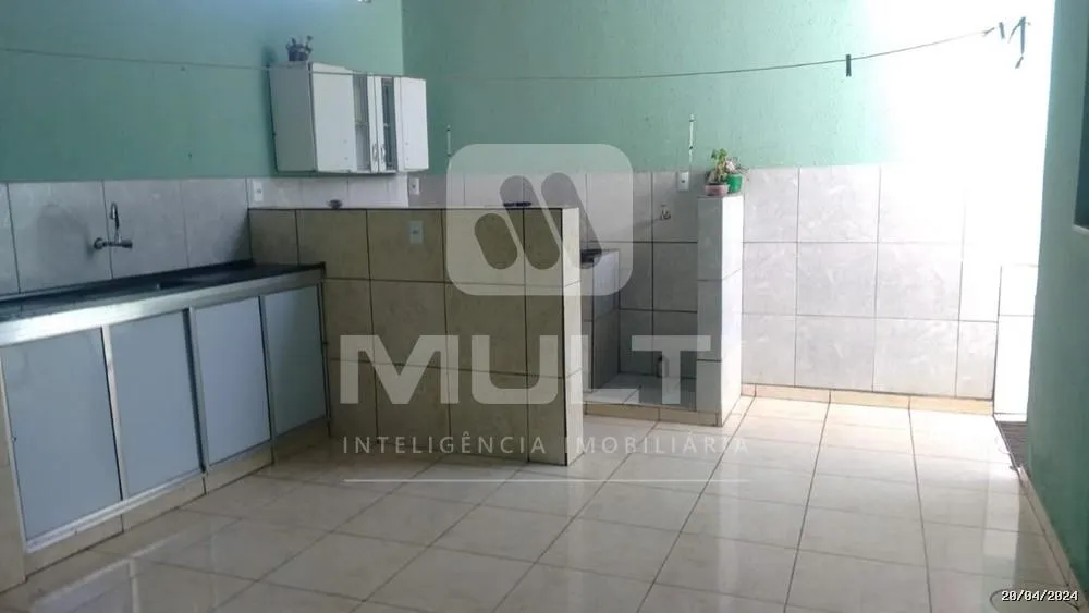 Casa, 3 quartos, 180 m² - Foto 3