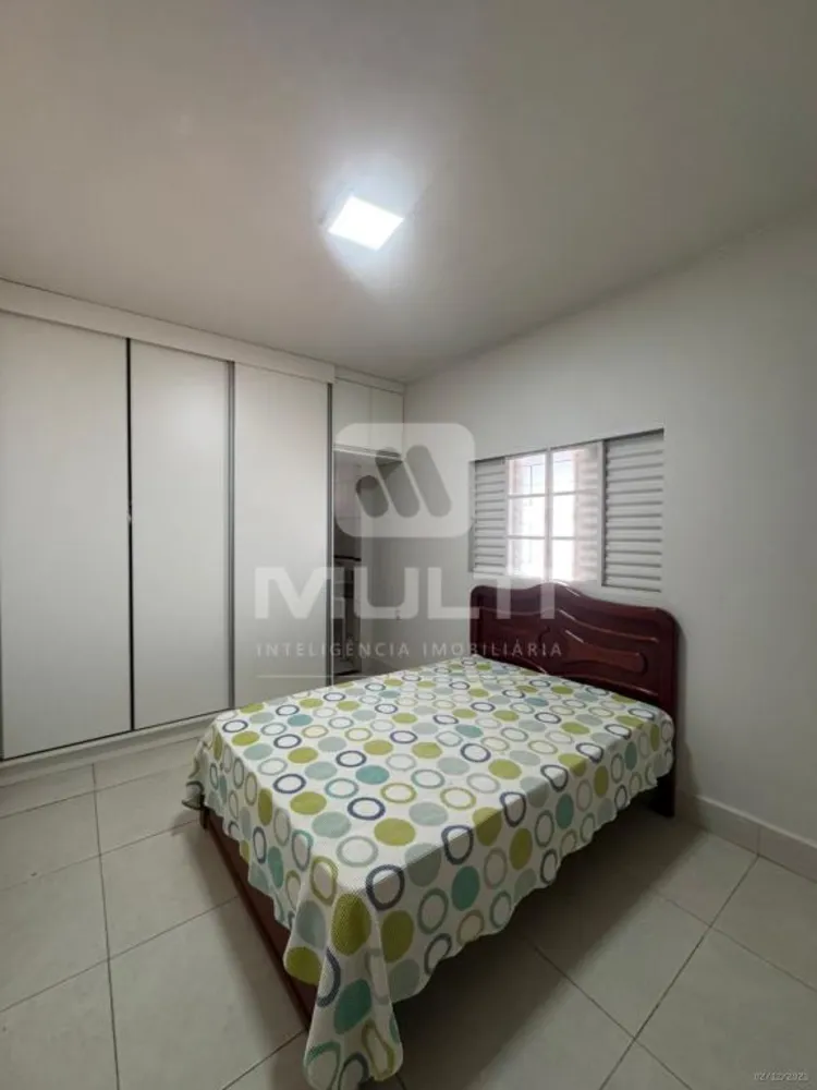 Casa, 5 quartos, 220 m² - Foto 9