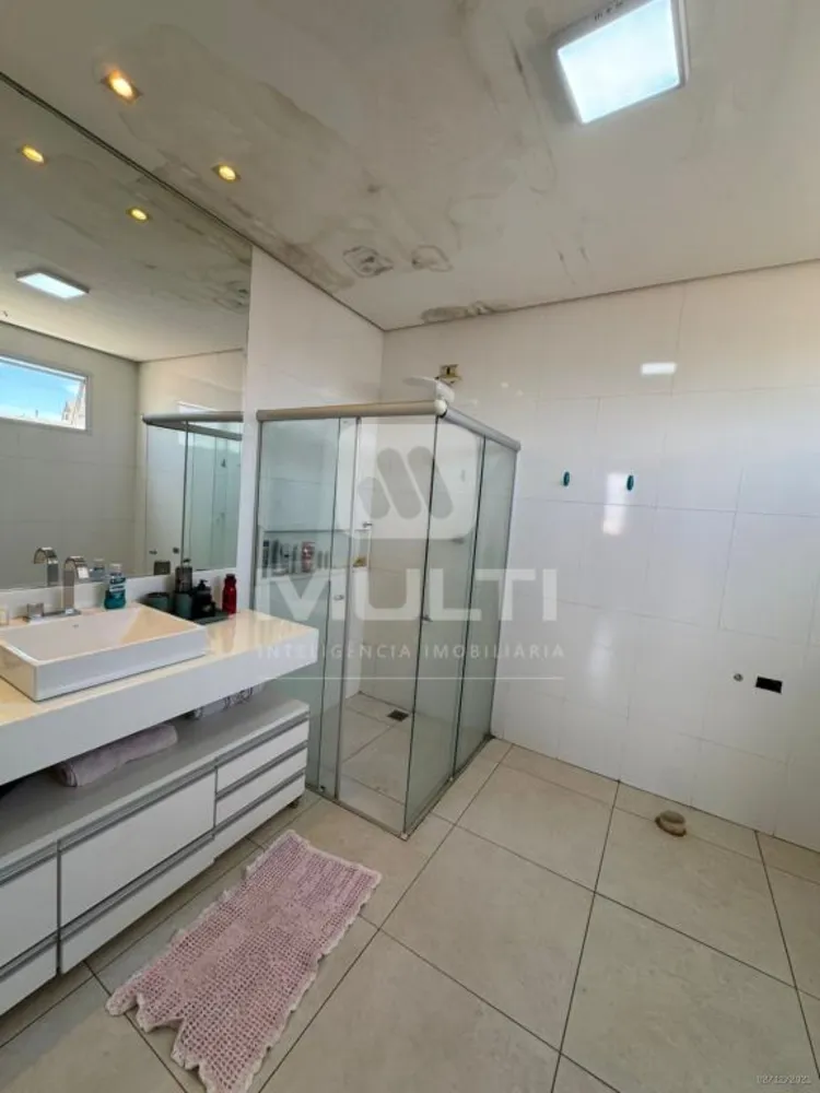 Casa, 5 quartos, 220 m² - Foto 5