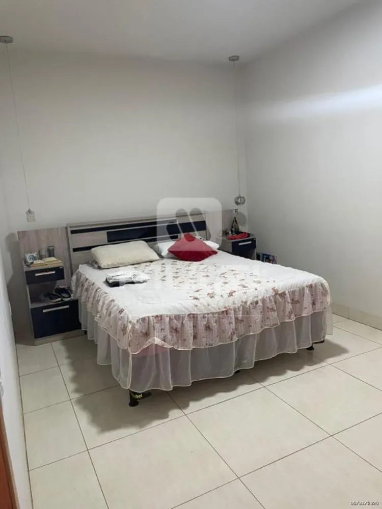 Casa, 4 quartos, 240 m² - Foto 15