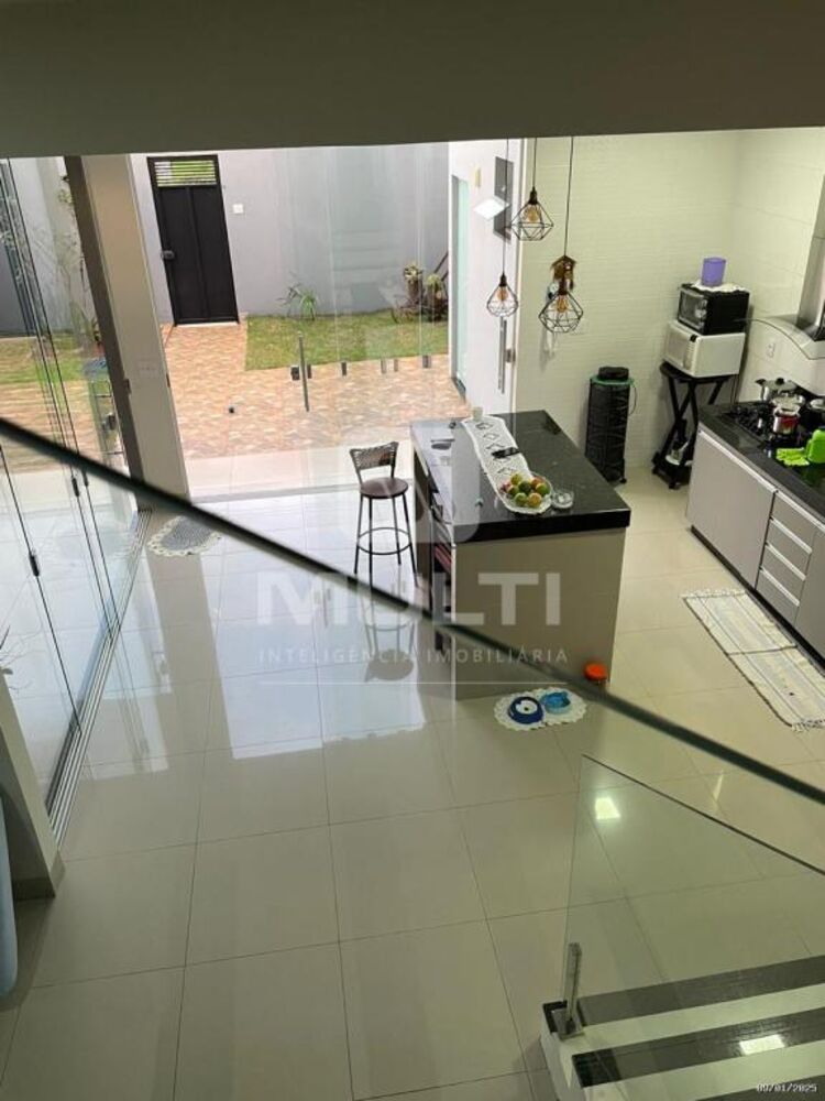 Casa, 4 quartos, 240 m² - Foto 17