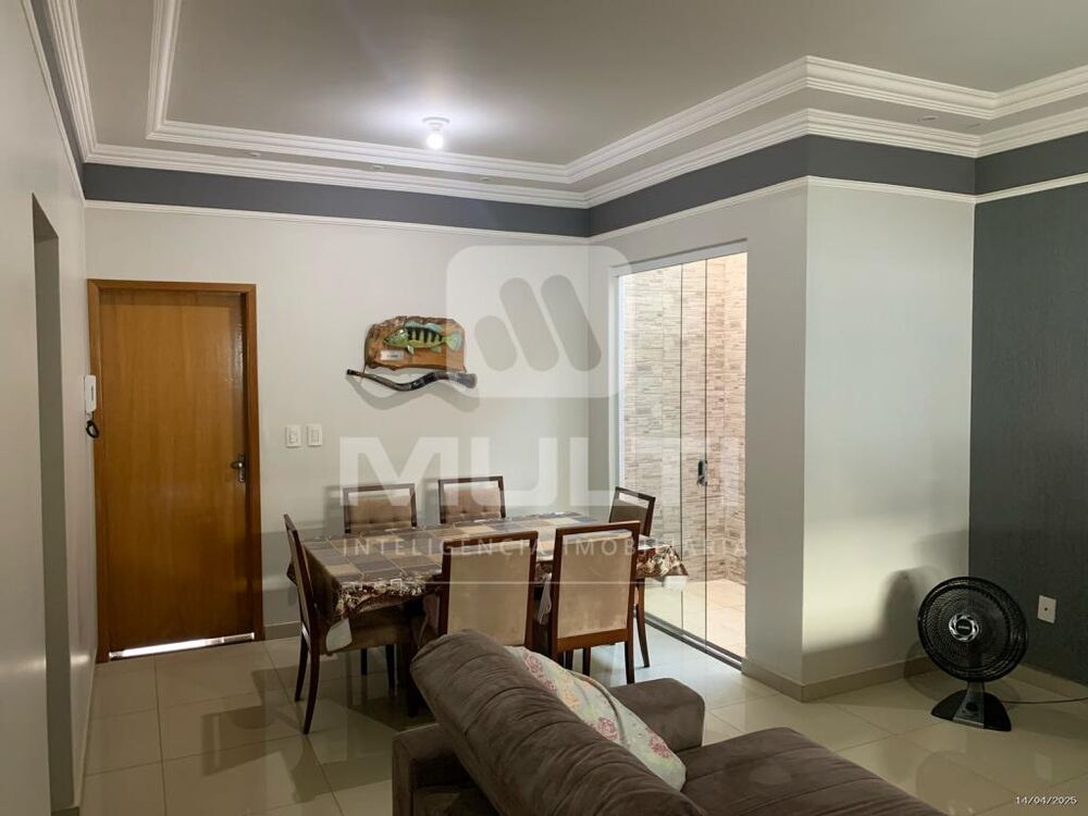 Casa, 3 quartos, 178 m² - Foto 1