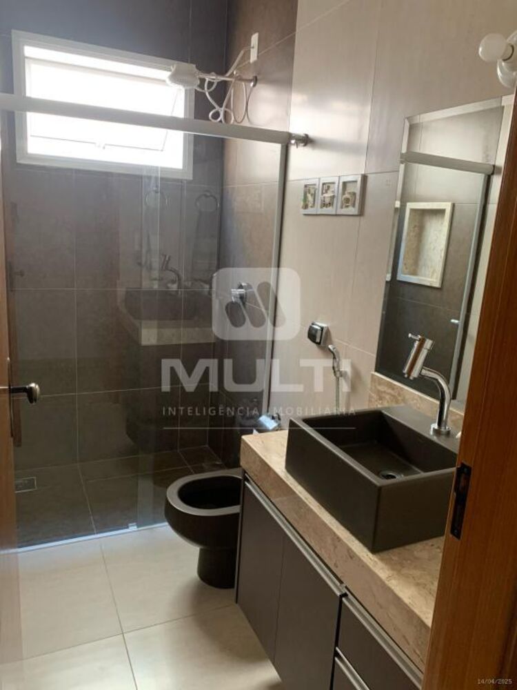 Casa, 3 quartos, 178 m² - Foto 3