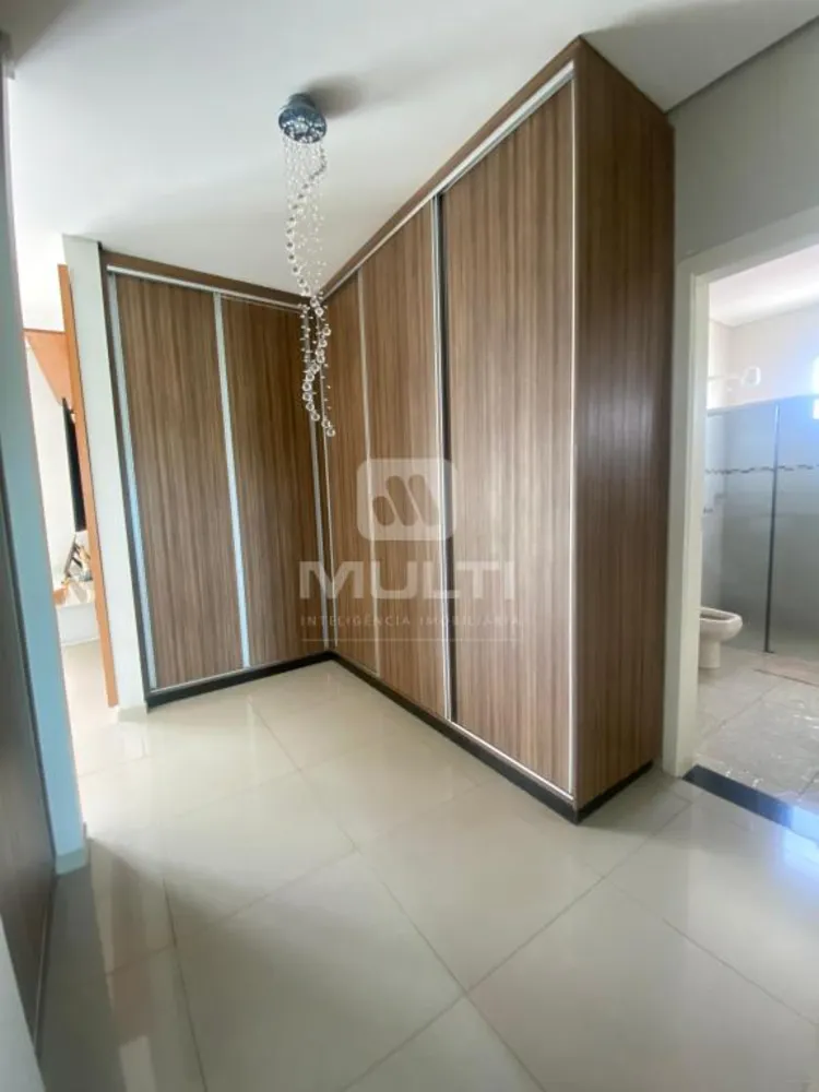 Casa, 3 quartos, 255 m² - Foto 3