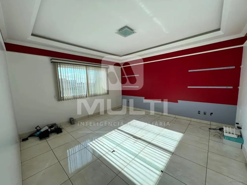 Casa, 3 quartos, 200 m² - Foto 4