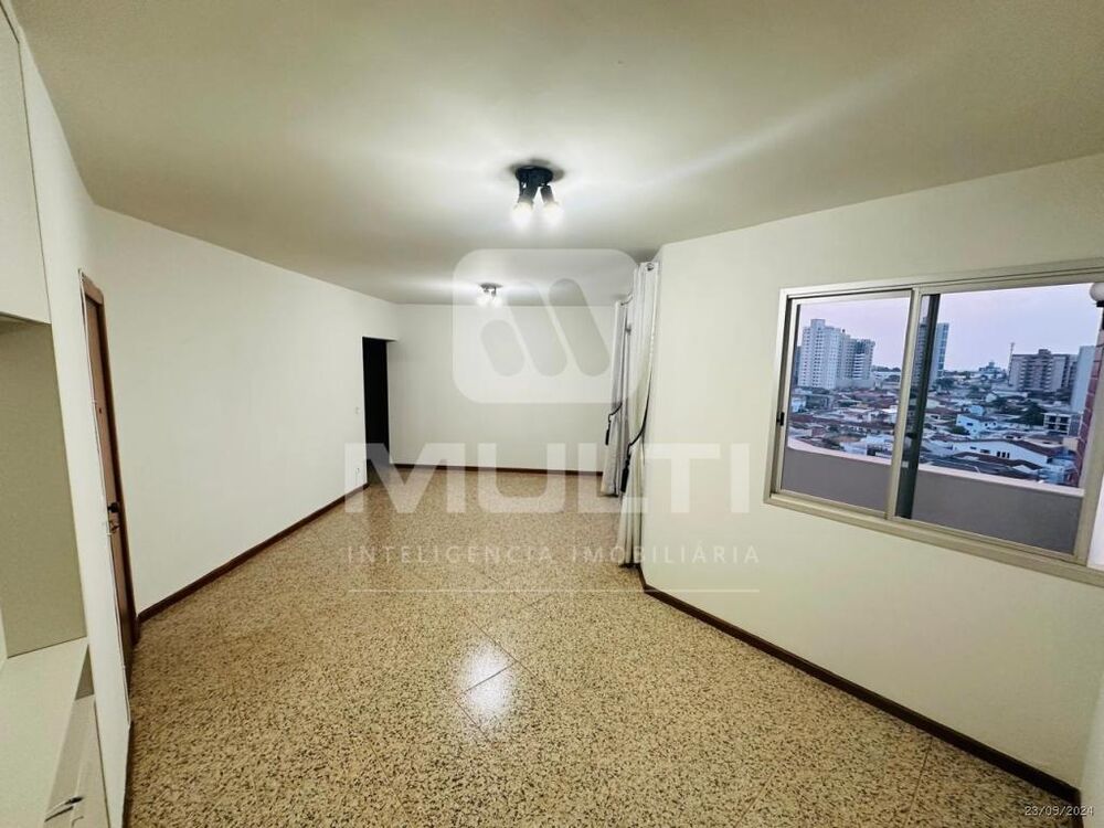 Apartamento à venda com 3 quartos, 114m² - Foto 3