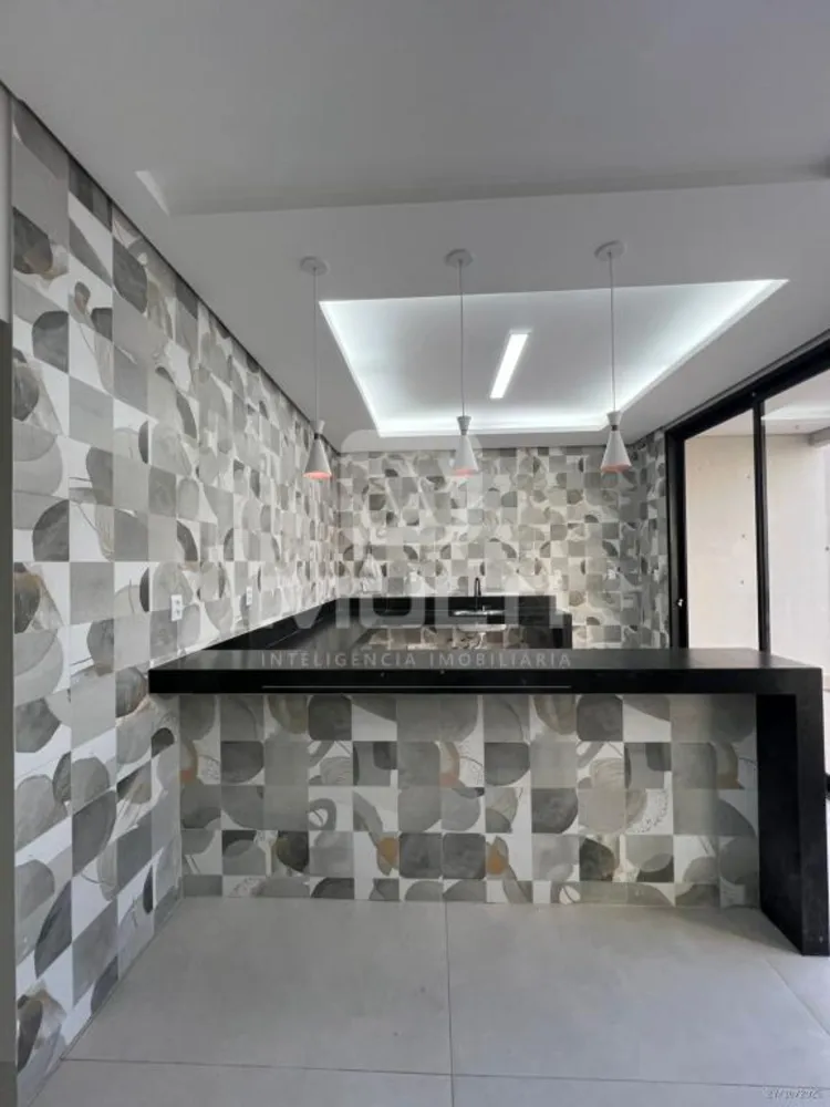 Casa, 3 quartos, 243 m² - Foto 3