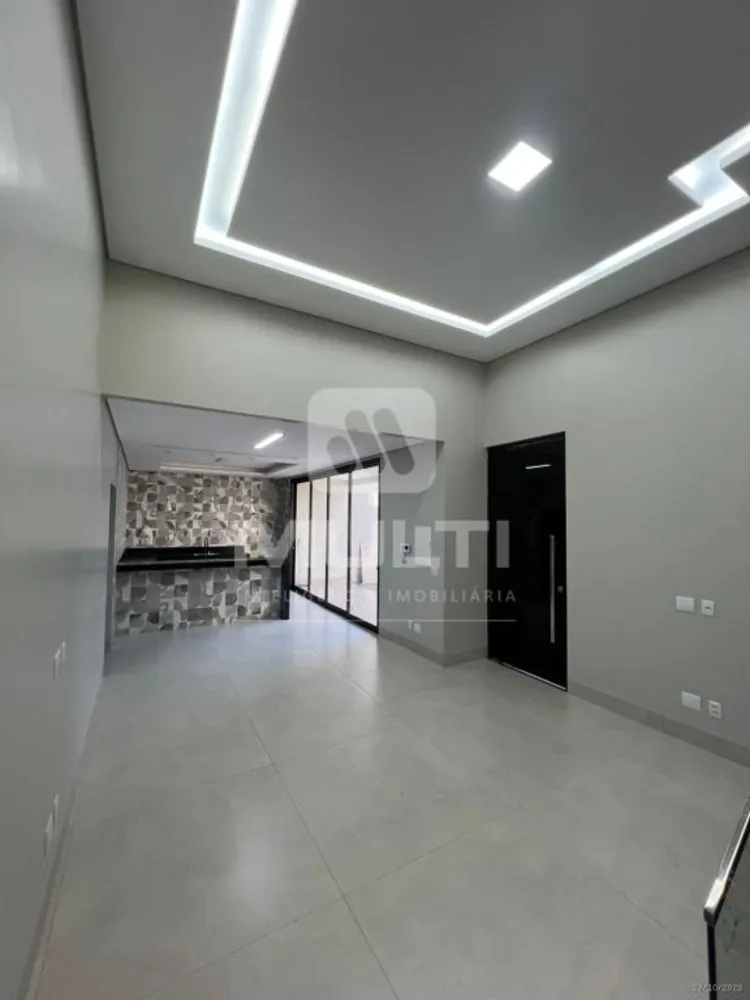 Casa, 3 quartos, 243 m² - Foto 2