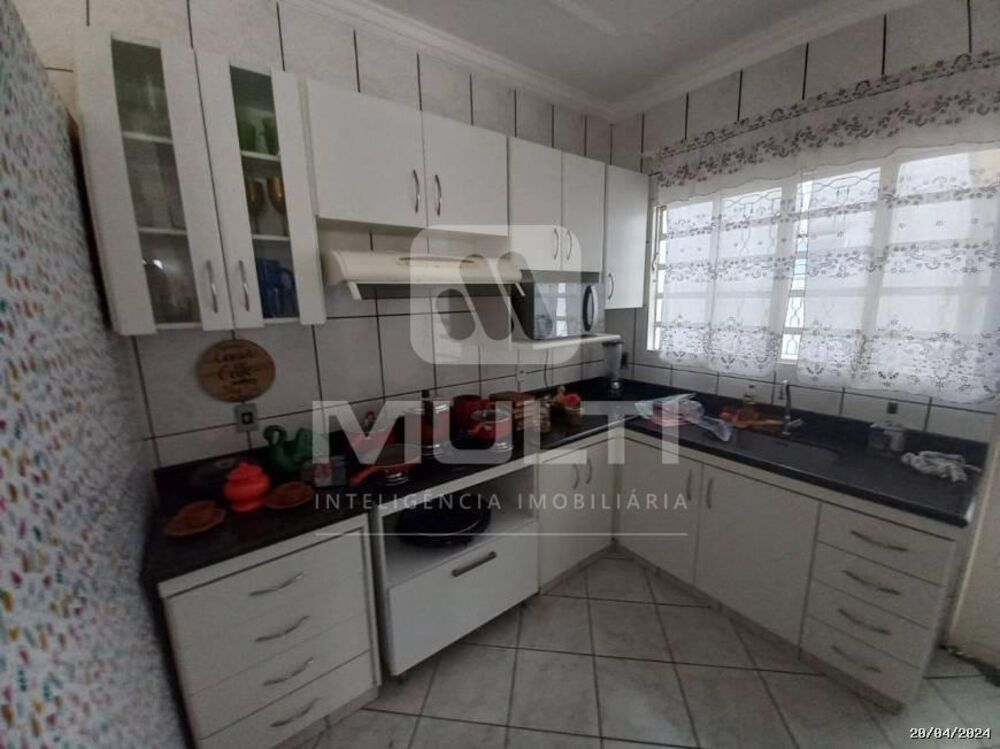 Casa, 3 quartos, 293 m² - Foto 2
