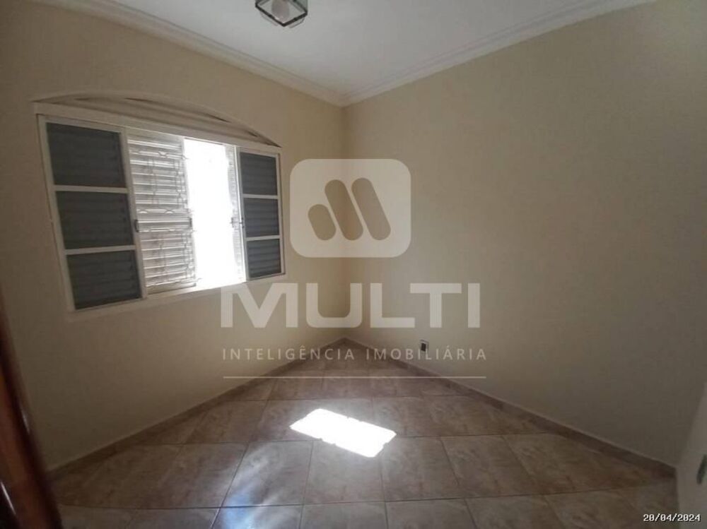 Casa, 3 quartos, 293 m² - Foto 3