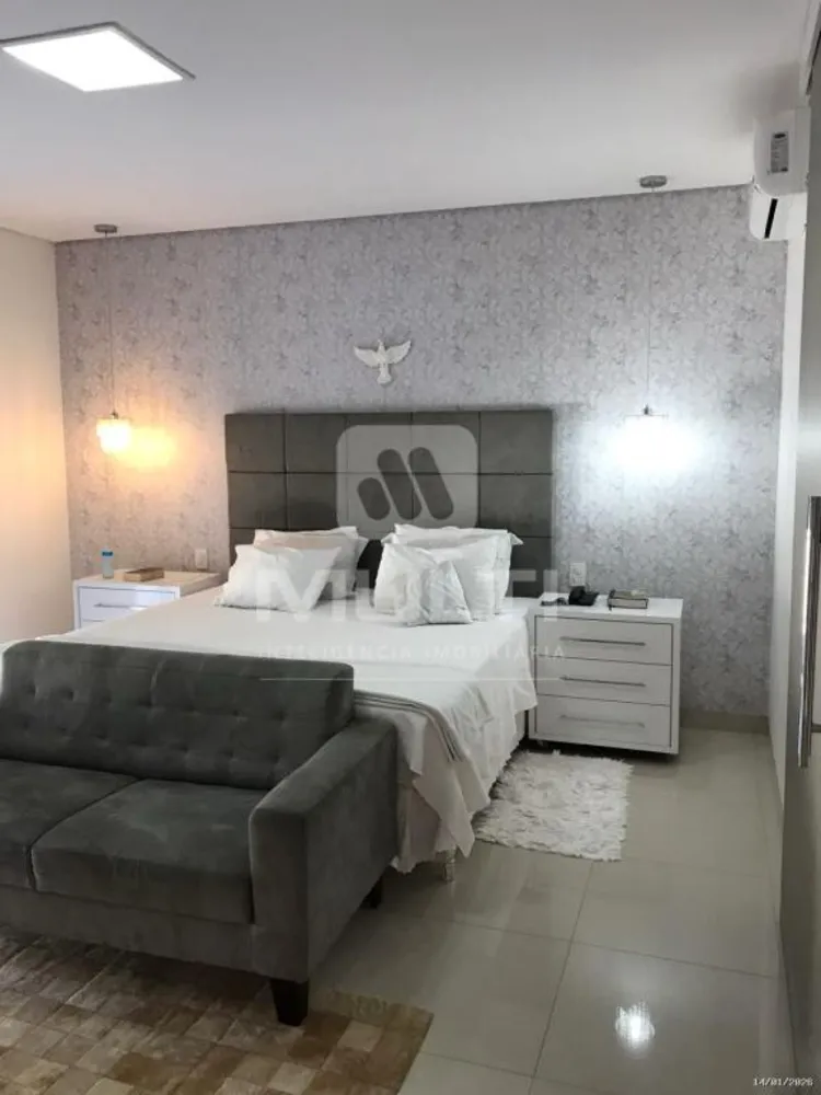 Casa, 3 quartos, 287 m² - Foto 1