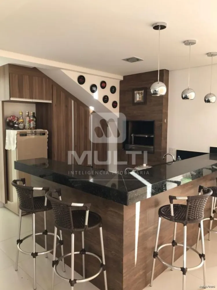 Casa, 3 quartos, 287 m² - Foto 10