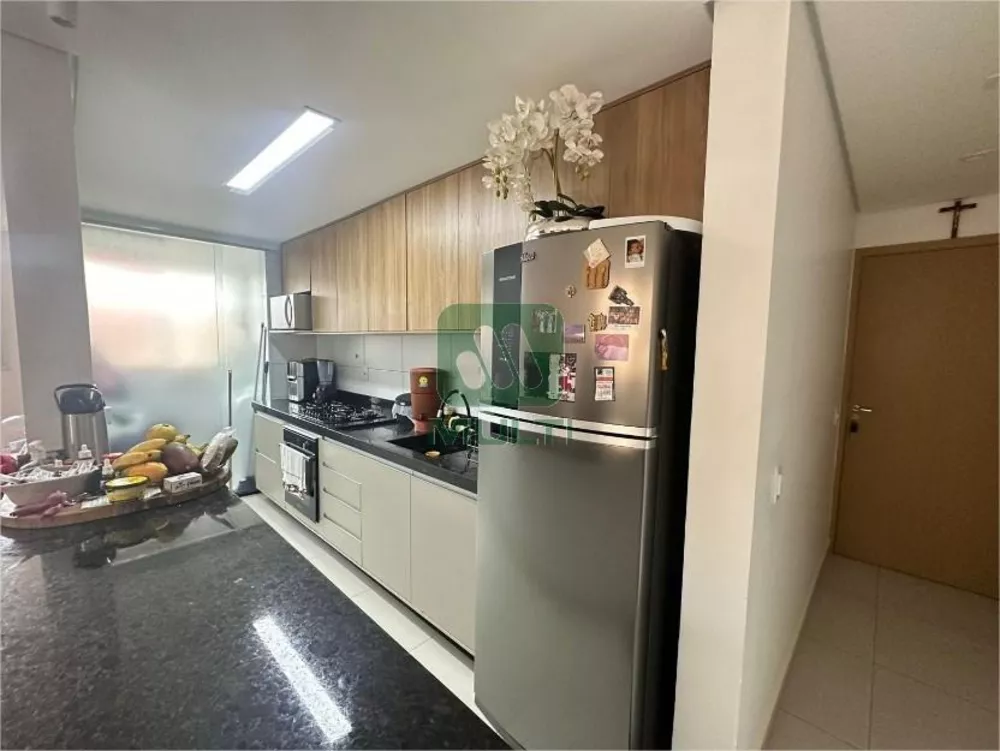 Apartamento à venda com 3 quartos, 69m² - Foto 3