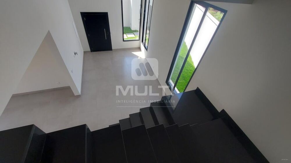 Casa, 3 quartos, 177 m² - Foto 1