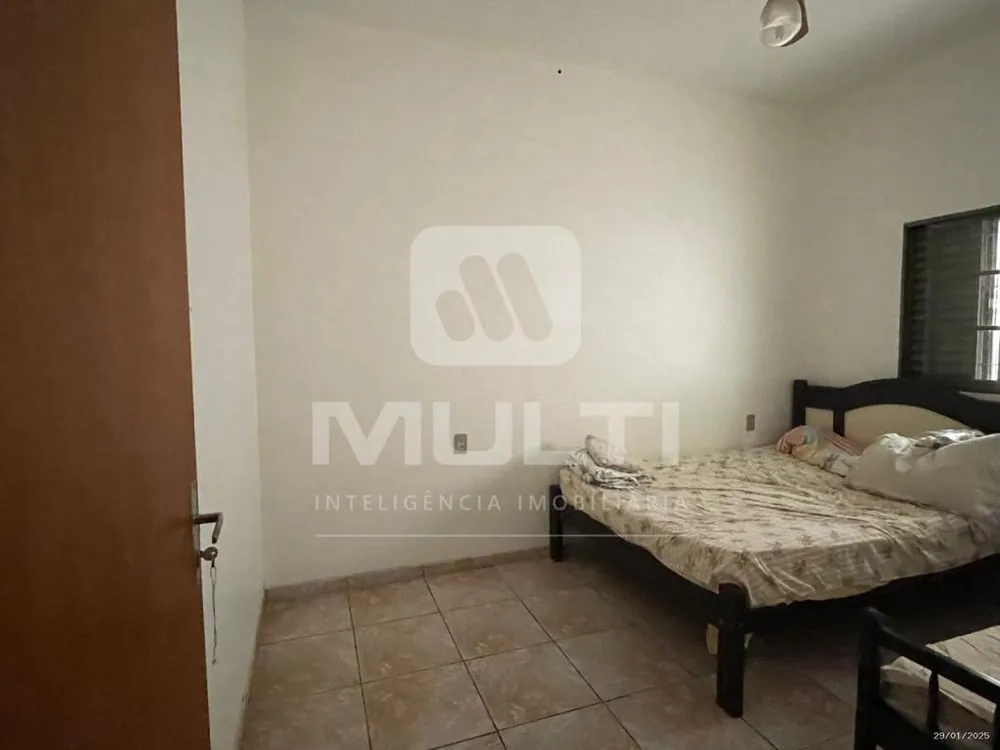 Casa, 3 quartos, 229 m² - Foto 4
